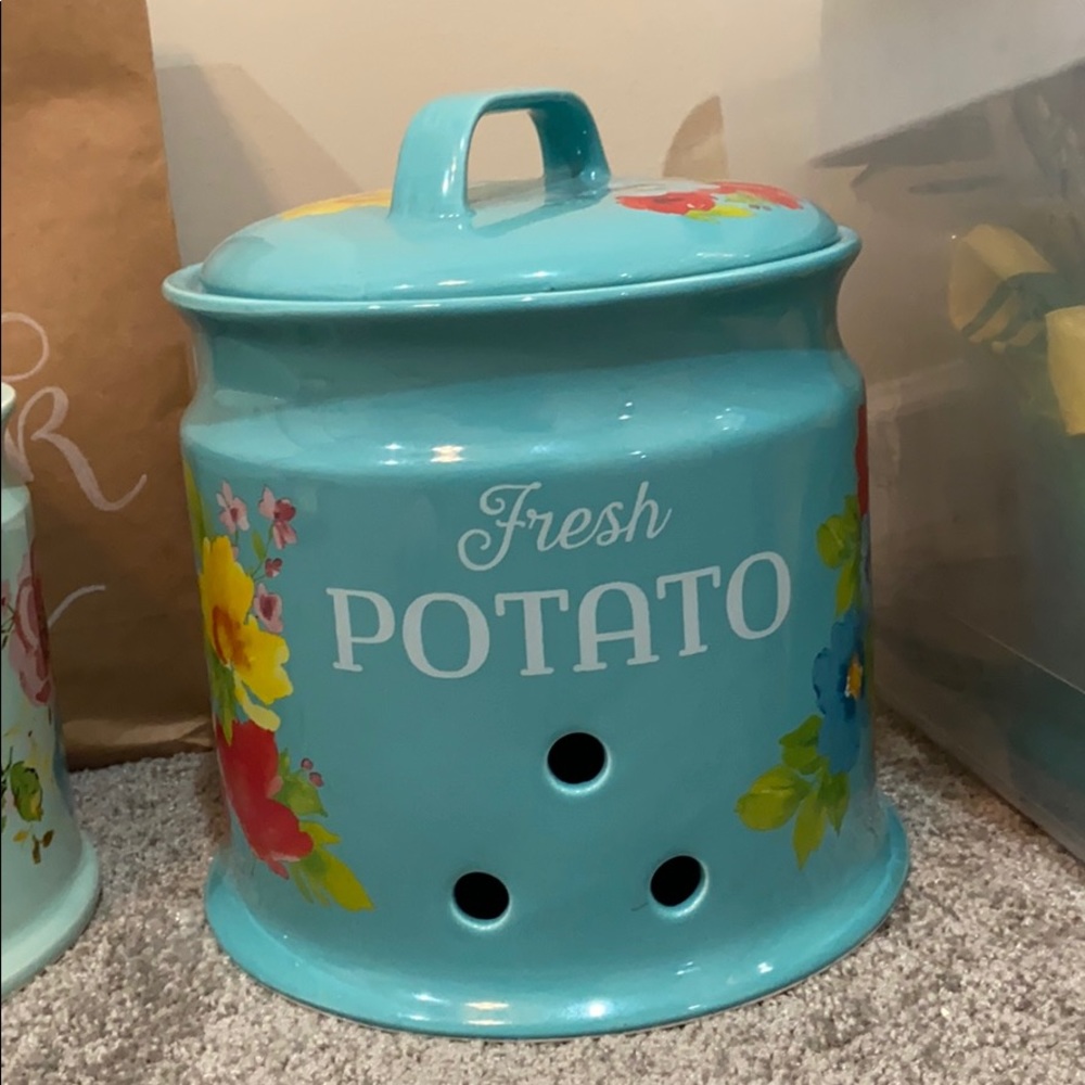 Pioneer Woman Potato Jar